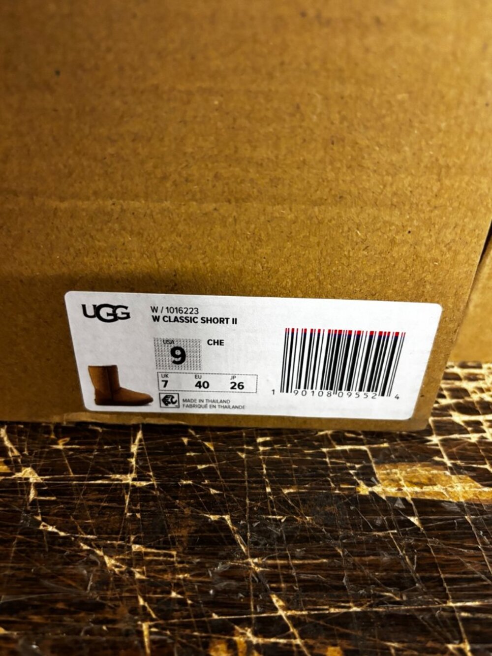 UGG Classic Short II Chestnut Suede Boots Women’s Size 9 New - Picture 3 of 3